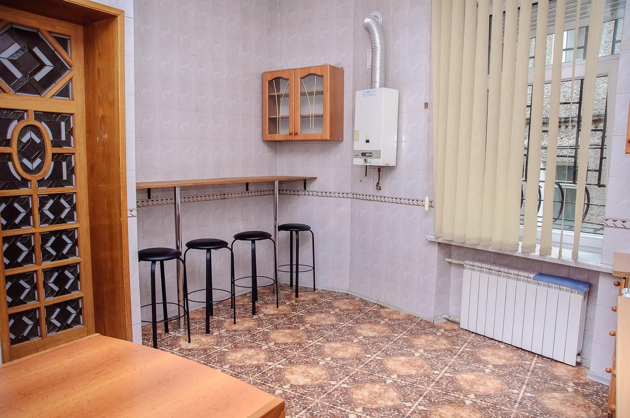קייב Golden Globus Hostel מראה חיצוני תמונה